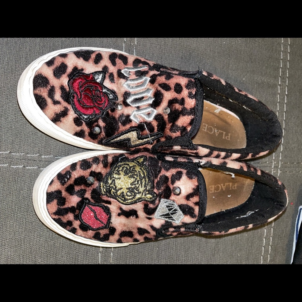 Cheetah slide ons